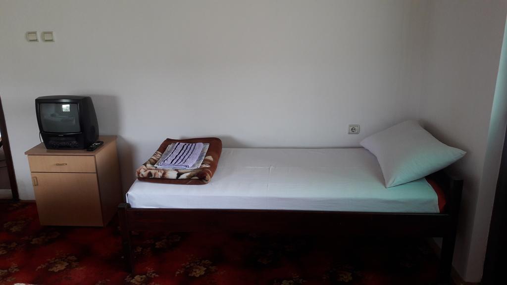 Mico Np Guest House Novi Pazar Exterior photo